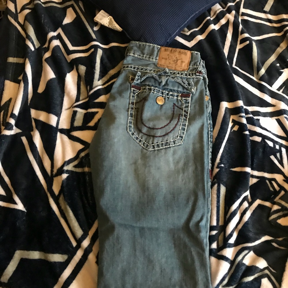 TRUE RELIGION JEAN WAIST 38 RED STITCH NWOT